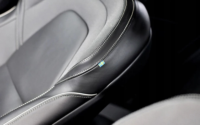 Volvo V60 cena 98900 przebieg: 179000, rok produkcji 2020 z Płock małe 781